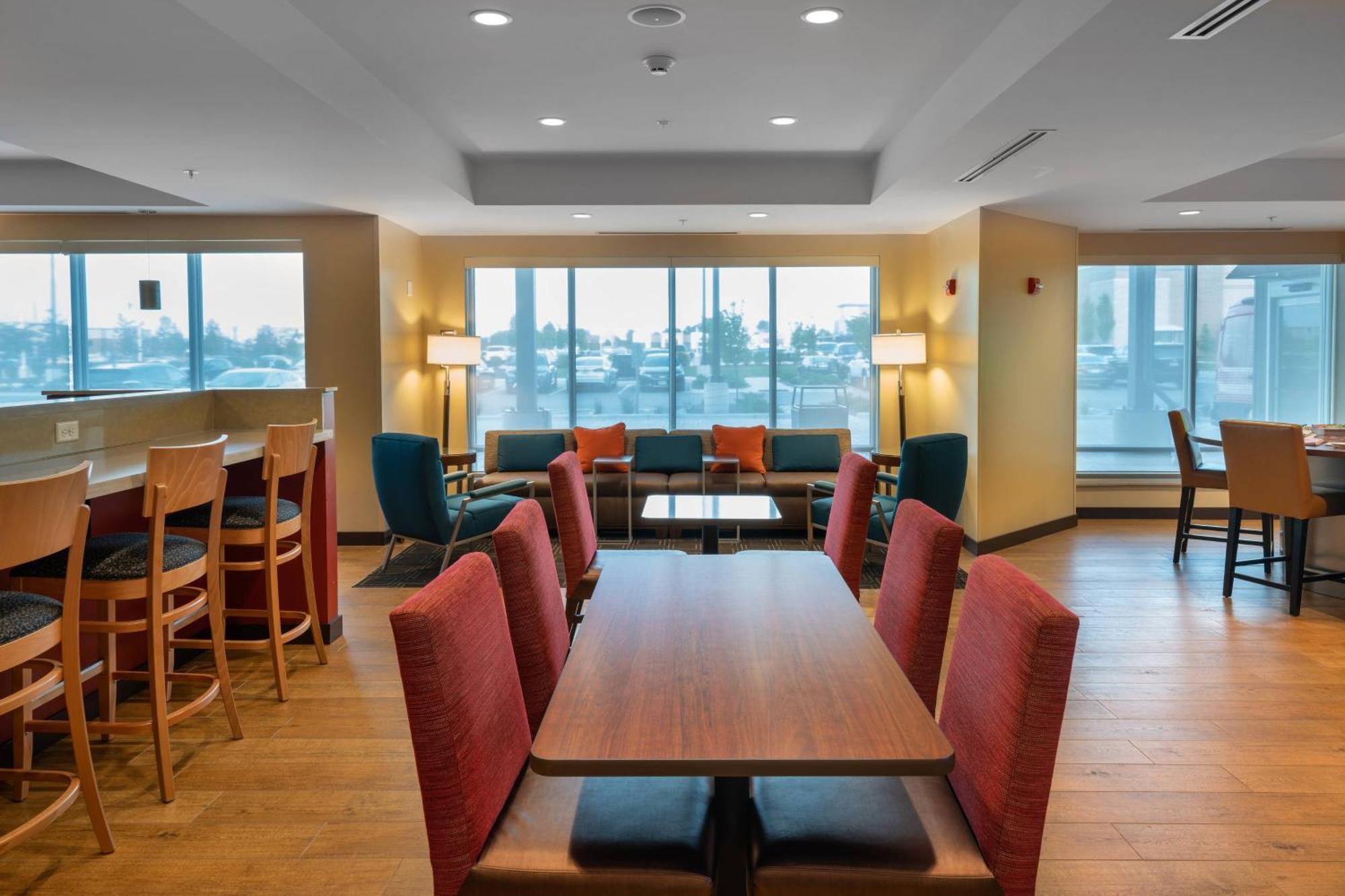 Towneplace Suites By Marriott Milwaukee Oak Creek Exterior foto